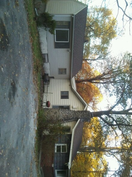 Building Photo - 14 Silver Trl