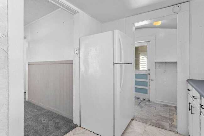 Building Photo - 1742 Ware Ave