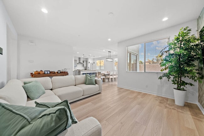 Building Photo - 29963 Blueridge Ct