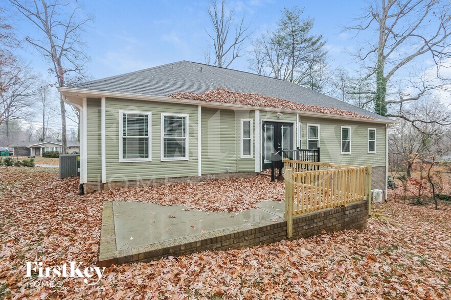 Building Photo - 105 Jefferson Dr