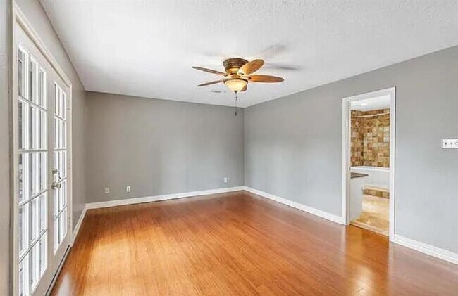 Building Photo - 6018 Gnarled Oaks Ct
