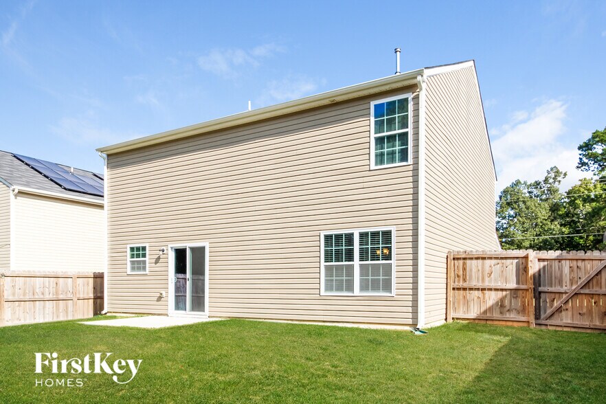 Building Photo - 110 Birch Creek Rd