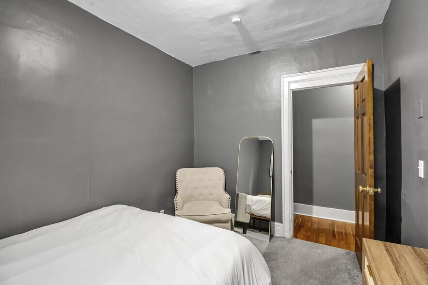 Building Photo - 580 Potomac Ave