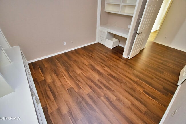 Building Photo - 5710 Mira Grande Dr