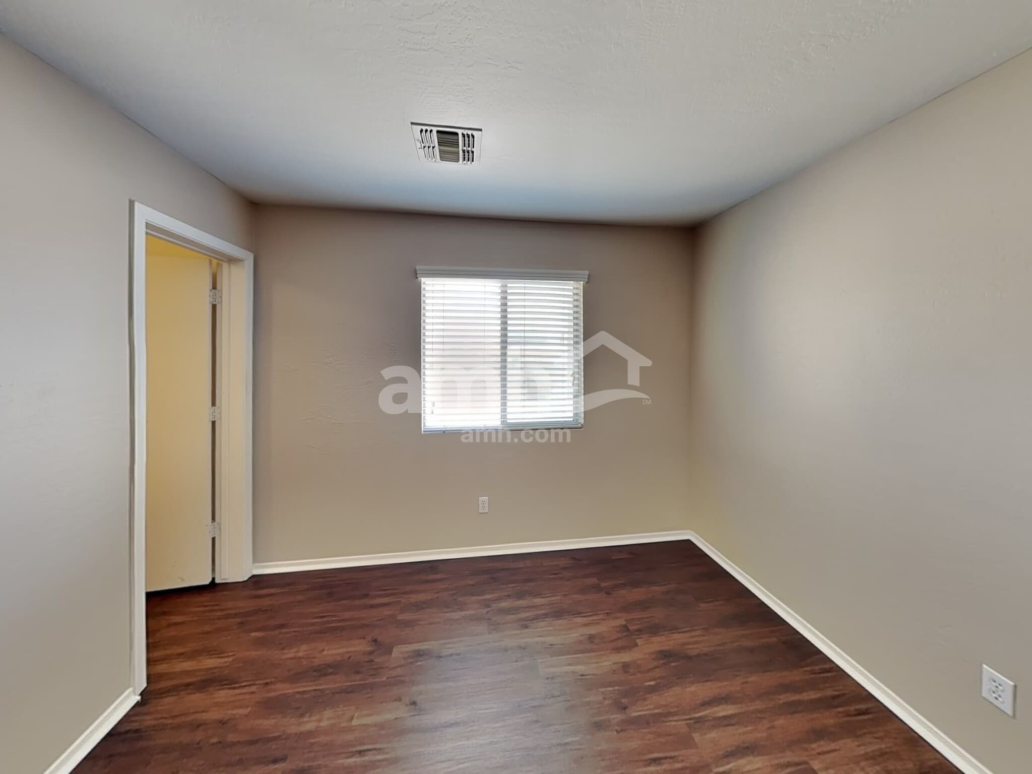 Building Photo - 17321 W Tara Ln