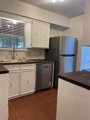 Building Photo - 2302 Mercedes Rd