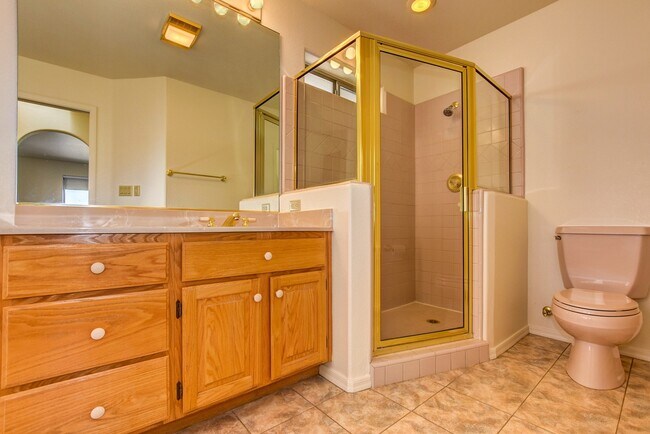 Building Photo - Large 3 bedroom 2 bathroom home in Prescott