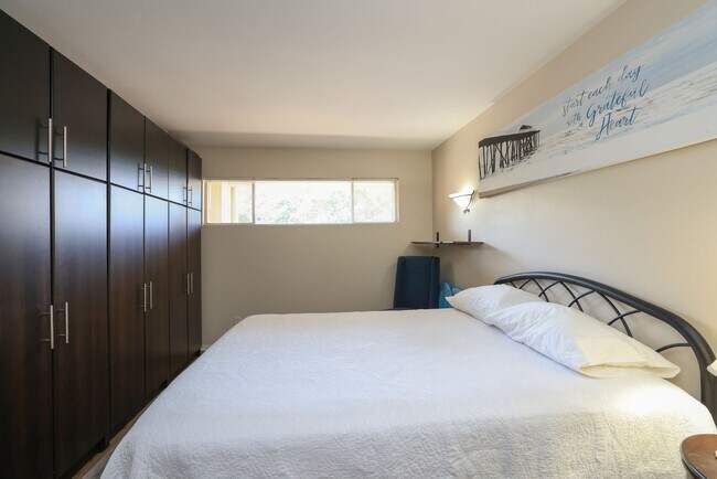 Building Photo - 12600 Melville Dr