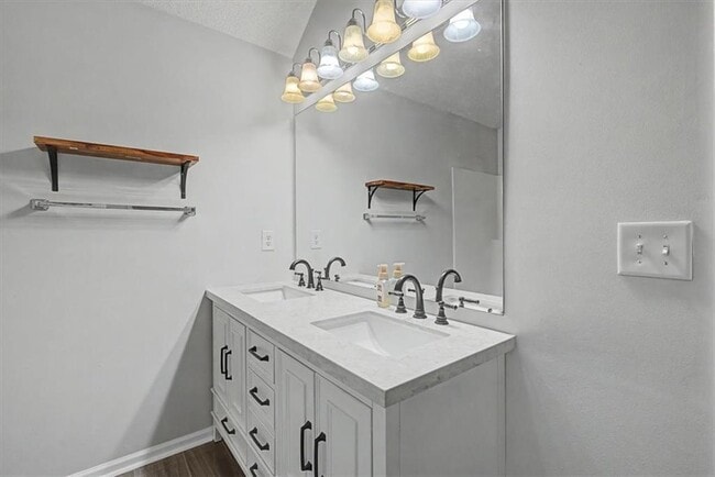 Building Photo - 1025 Balsam Wood Trail