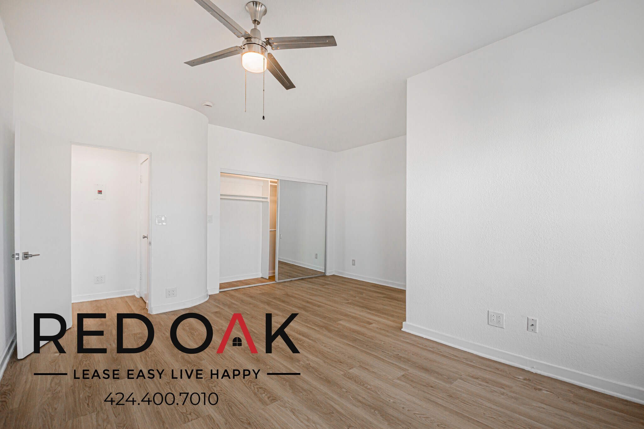 Building Photo - 901 S Ardmore Ave