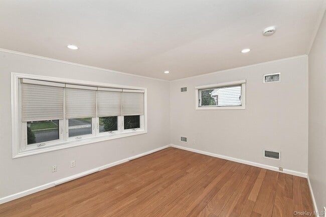 Building Photo - 2328 Westley Rd