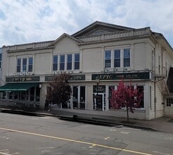 Building Photo - 1094 Main St