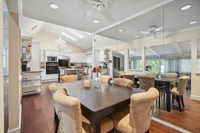 Building Photo - 3511 Berry Dr