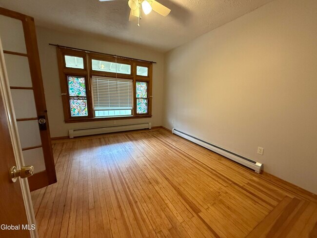 Building Photo - 38 State St