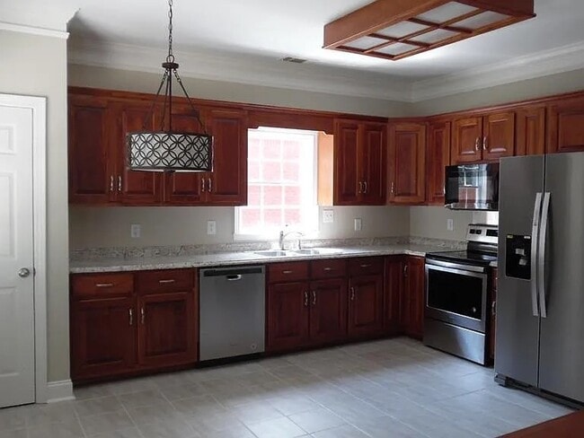 Building Photo - 108 Huntington Shoals Dr