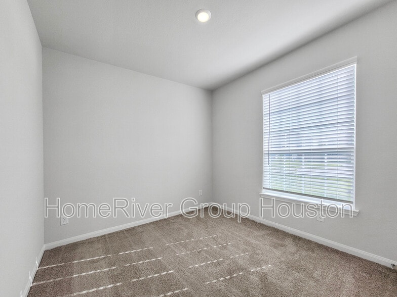 Building Photo - 305 Grayson Baw Ln