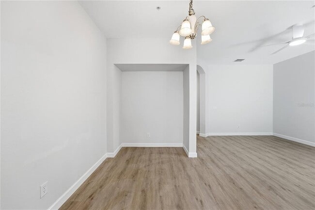 Building Photo - 1346 Grantham Dr