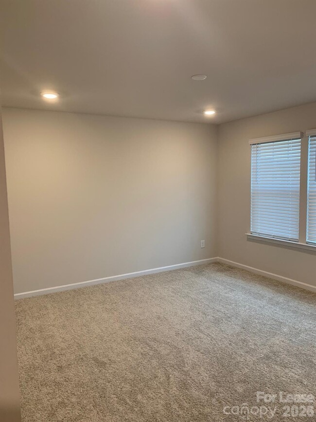 Building Photo - 446 Sagecroft Ln