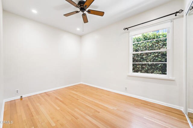 Building Photo - 155 N Lincoln Pl