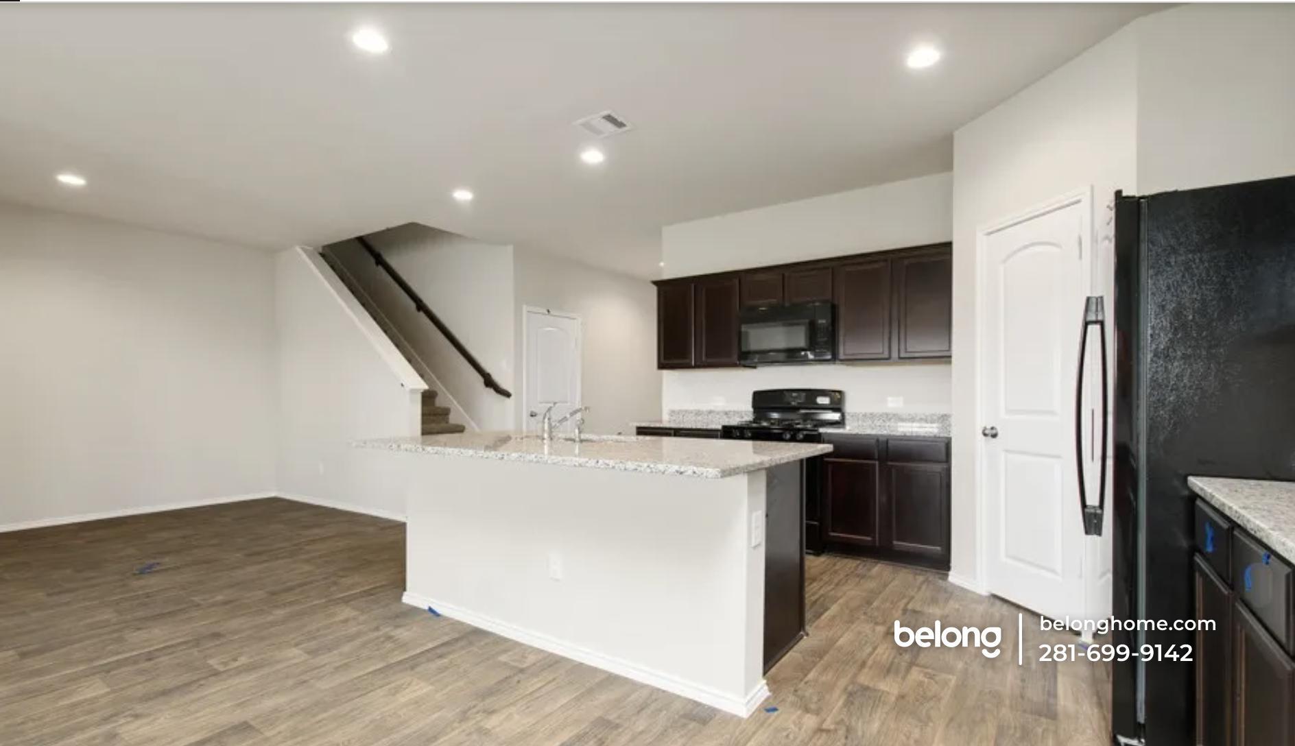 Building Photo - 21349 Pne Ml Dr