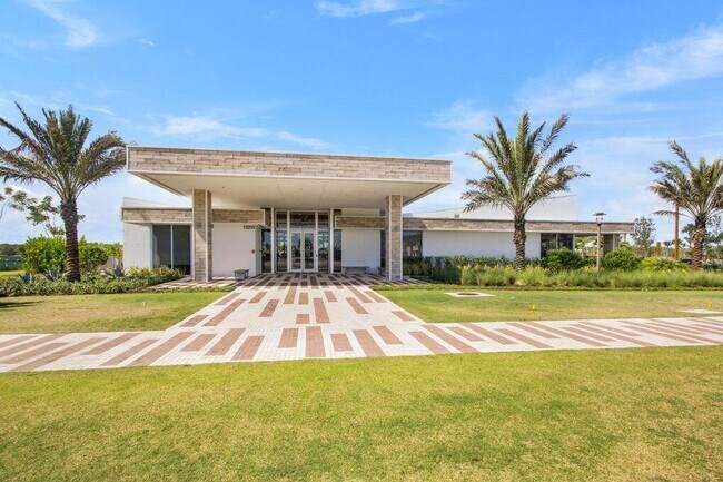 Building Photo - 5029 Grandiflora Rd