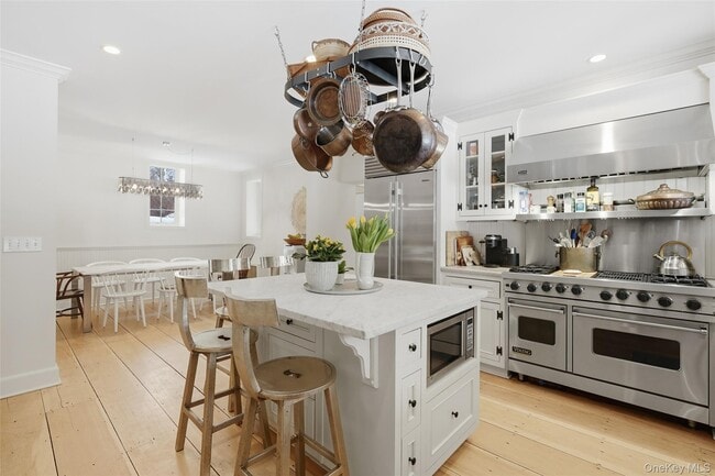 Building Photo - 15 High Ridge Rd