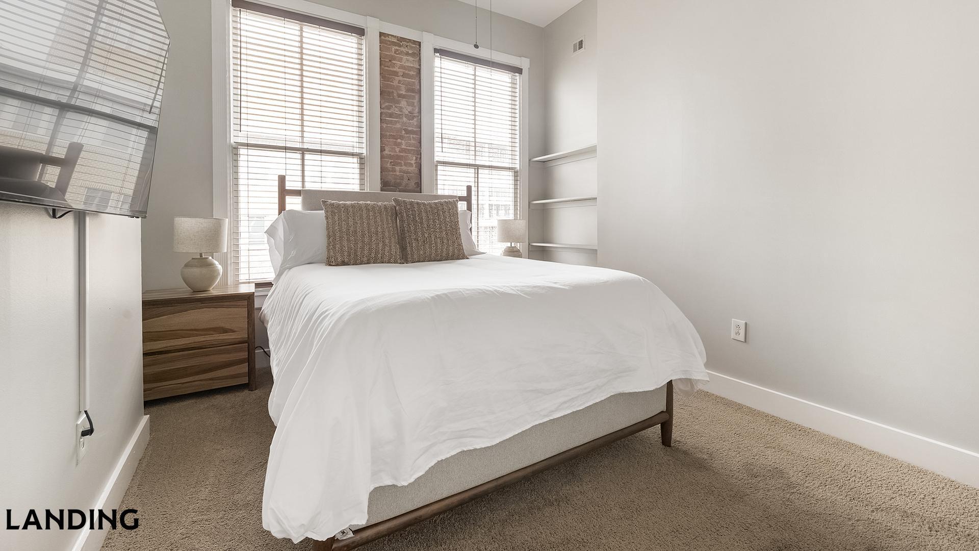 Building Photo - 617 W Lexington St