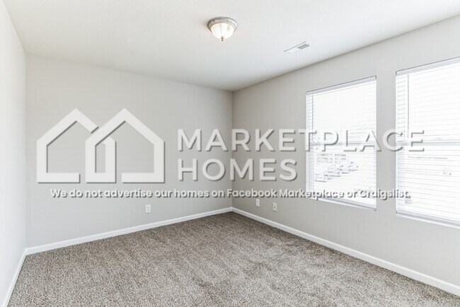 Building Photo - 29946 Glenrose Way
