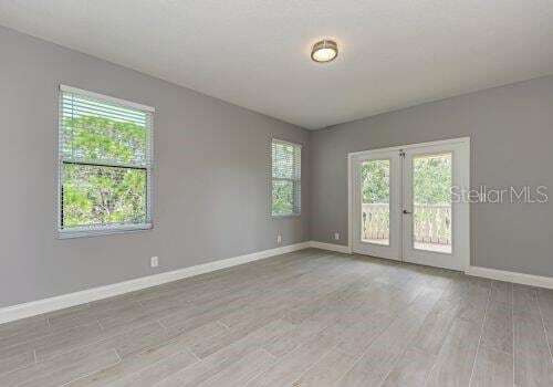 Building Photo - 1648 Bayshore Dr