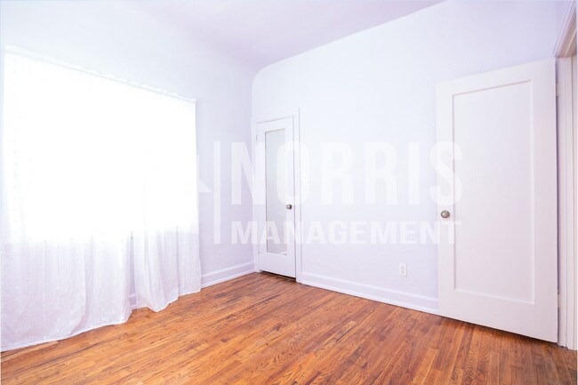 Building Photo - Adorable Private One Bedroom, One Bathroom...