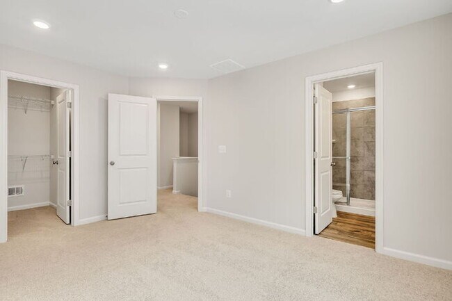 Building Photo - For Rent – Brand-New 3-Story Townhome in Harpers Mill