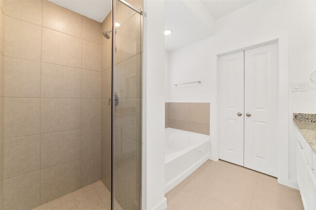 Building Photo - 5014 Chestnut Orch Dr