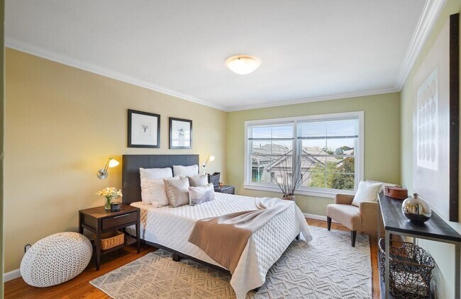 Building Photo - 16-18 Hoffman Ave