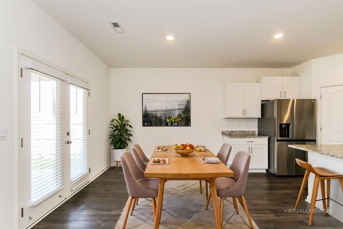 Building Photo - 5740 Timber Leaf Lp