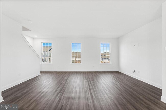 Building Photo - 984 Lorewood Grove Rd
