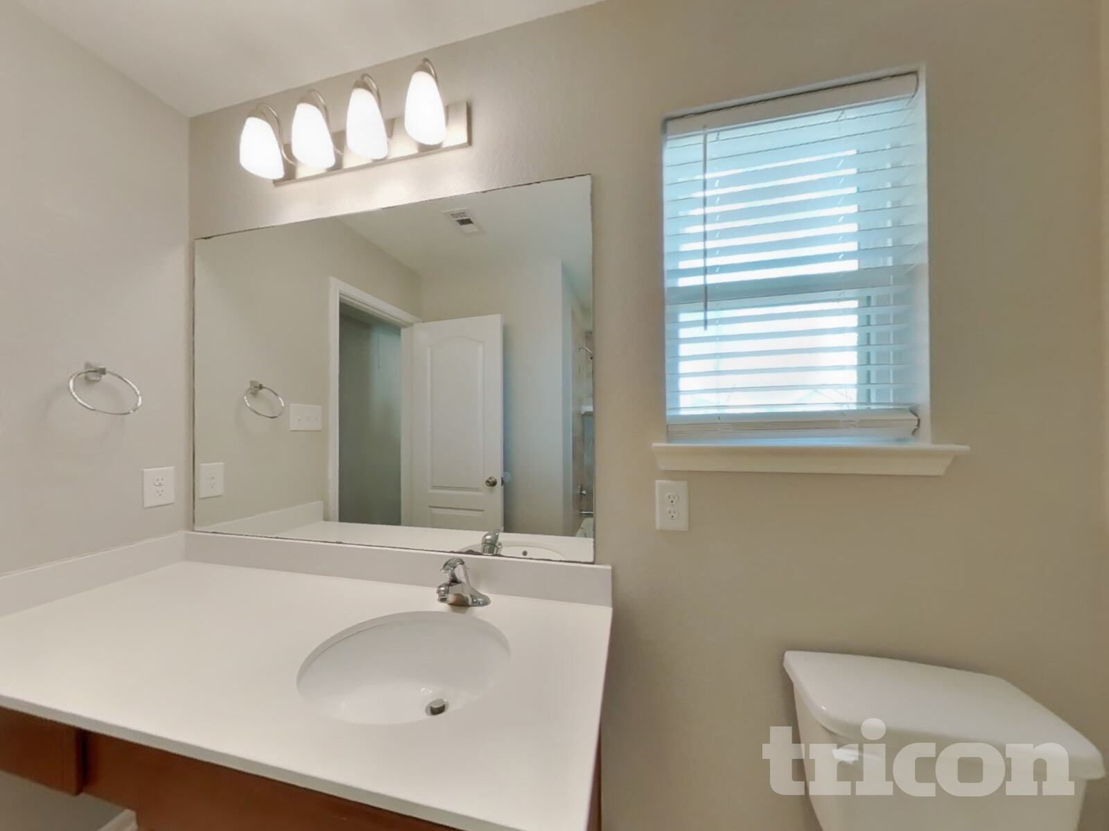 Building Photo - 5342 Castle Discordia St