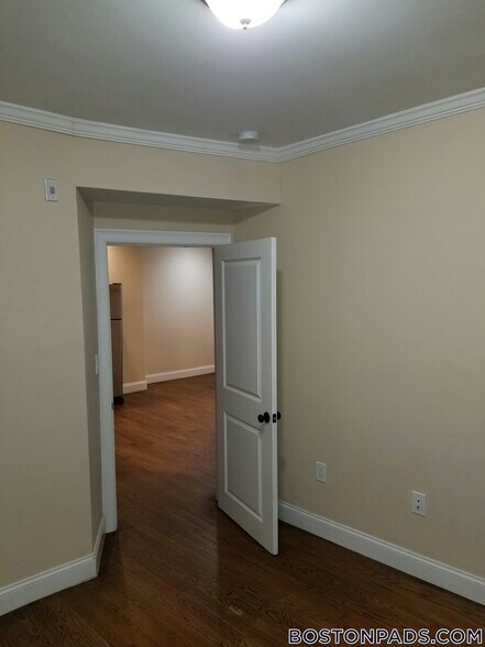 Building Photo - 2975 Washington St