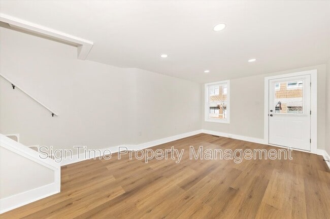 Building Photo - 152 E South St