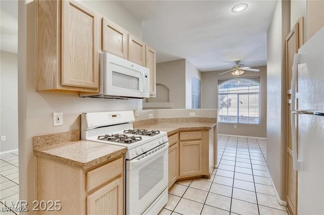 Building Photo - 1713 Sky of Red Dr