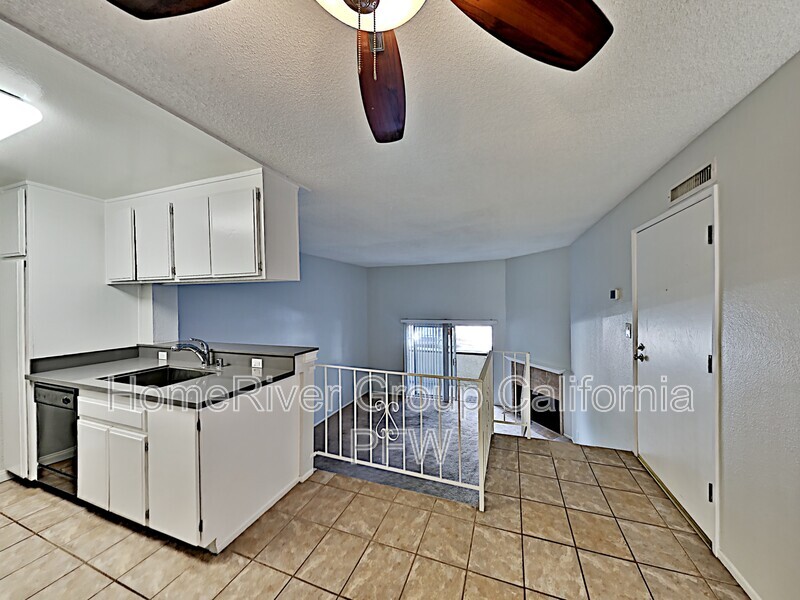 Building Photo - 5500 Lindley Ave