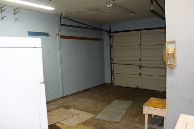 Building Photo - 5542 Turtle Creek Rd