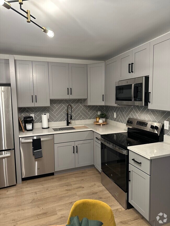 Building Photo - 931 Blackrail Ct