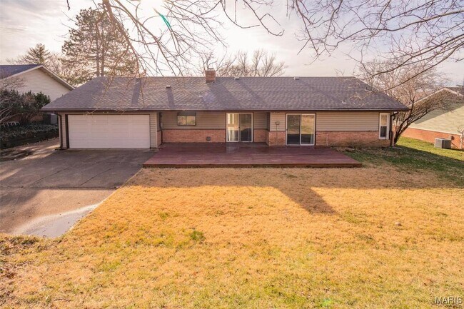 Building Photo - 507 Glenmeadow Dr