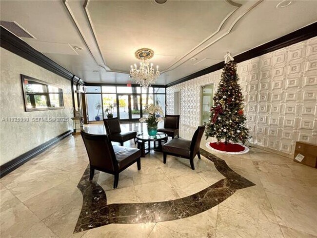 Building Photo - 10101 E Bay Harbor Dr