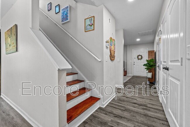 Building Photo - 367 Crane Way