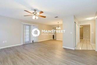 Building Photo - 4 Bedroom Pet-Friendly Home in Kissimmee, ...
