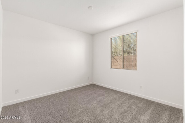 Building Photo - 16547 Avenida del Sol W