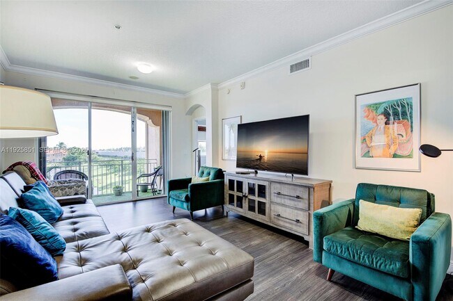 Building Photo - 6380 NW 114th Ave