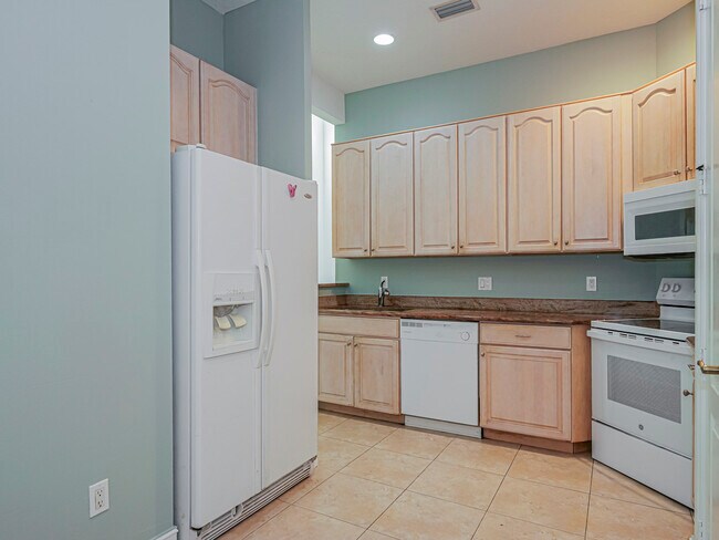 Building Photo - 1835 Bridgepointe Cir