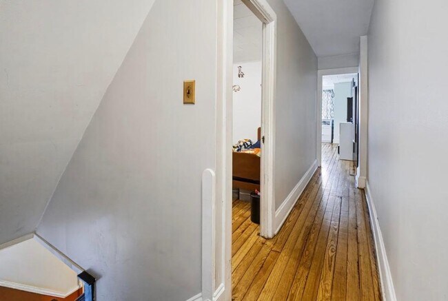 Building Photo - 632 N Lafayette St